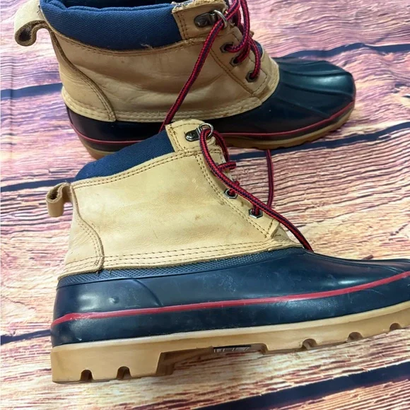 Lands' End Navy and Tan Winter Boots with Red Laces - Picture 4 of 6